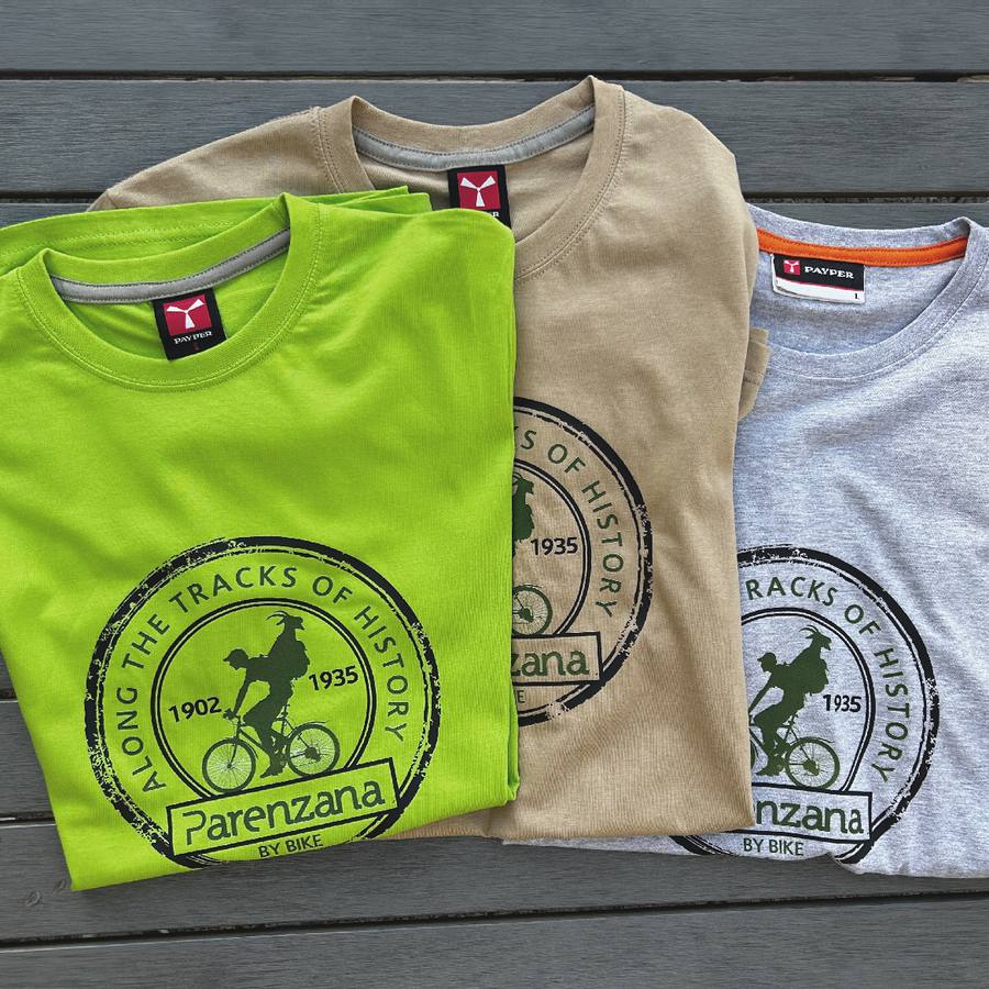 Maglietta Parenzana by bike, disponibile in verde, sabbia e grigio melange